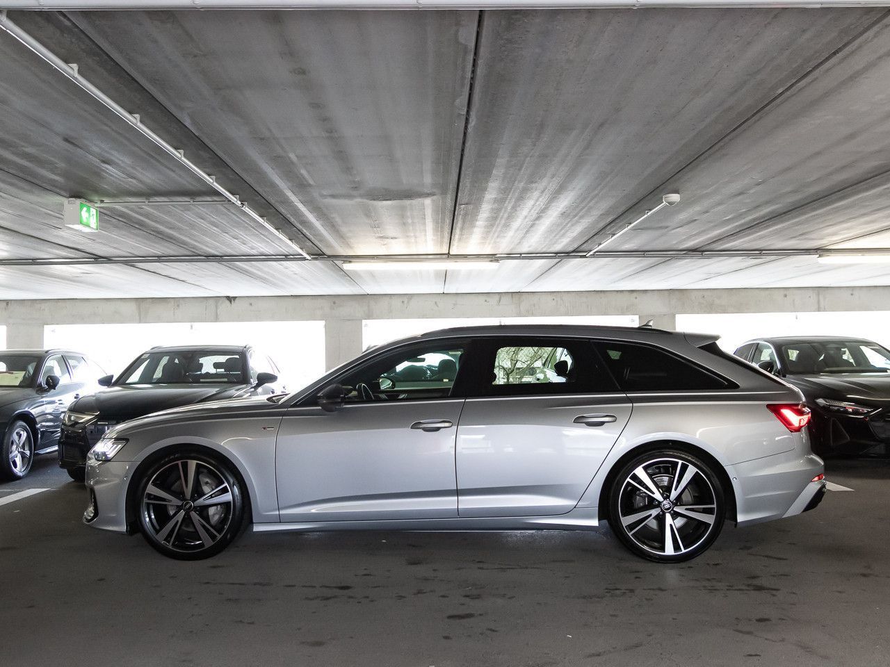 Audi A6 Avant 50 TDI quattro S line Matrix LED Kamera foto 4