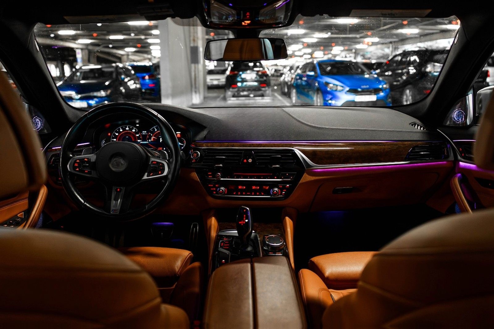 BMW M550i - low mileage, very good condition foto 14