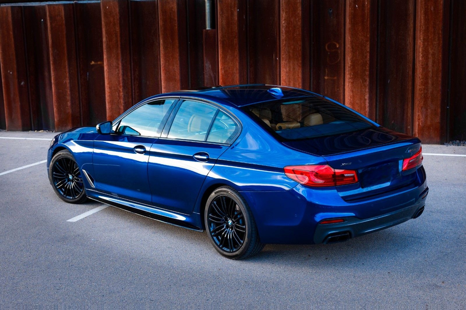 BMW M550i - low mileage, very good condition foto 4