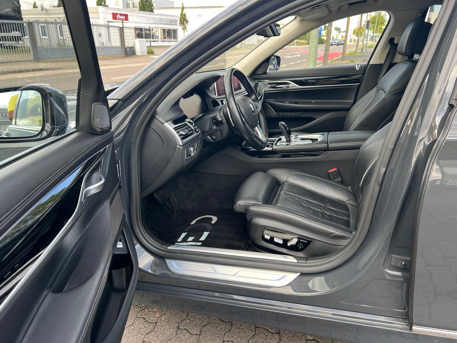 BMW 750 d xDrive HUD HK FINANZIERUNG foto 15