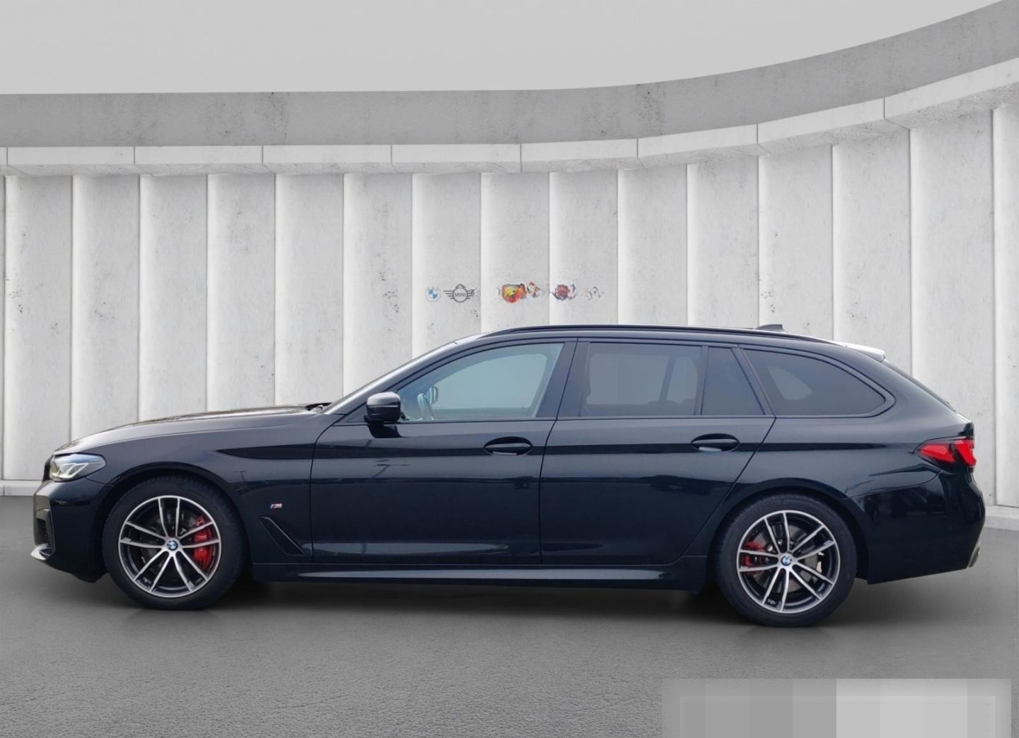 BMW 520 d xDrive M Sport Touring Laser Pano DA Prof  foto 3