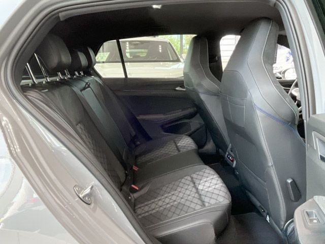 Volkswagen Golf R-Line 1.5 eTSI DSG IQ Light Navi Park Assi foto 9