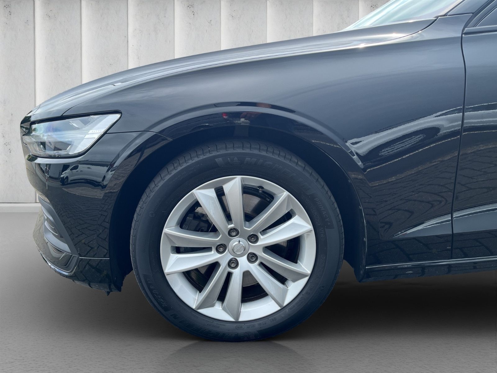 Volvo V60 B3 Kombi Momentum Core AHK LED Digital Tacho foto 9