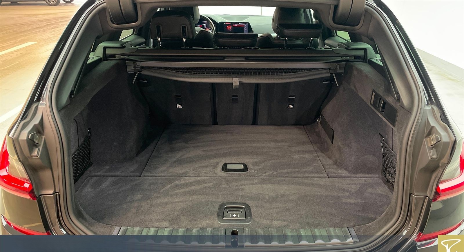 BMW 320i A Tou M-Sport,ACC,LCProf,Laser,RFK,HiFi, foto 10