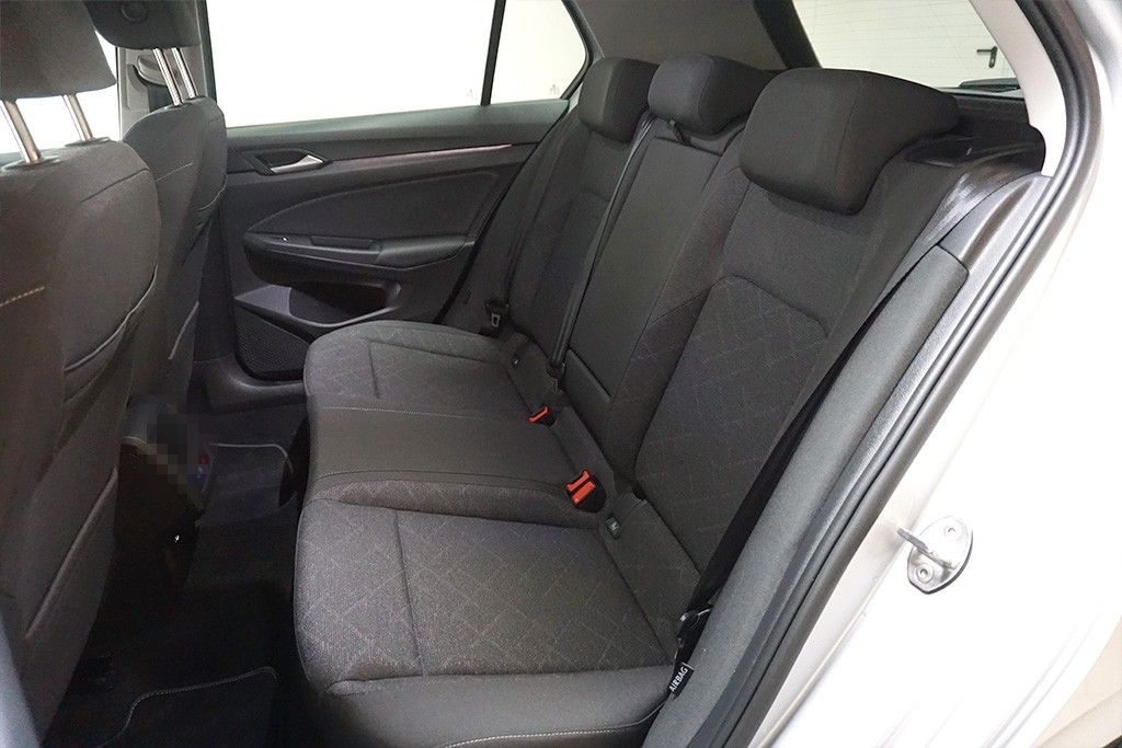 Volkswagen Golf 8 2.0TDI DSG Life Virtual Navi LED foto 11