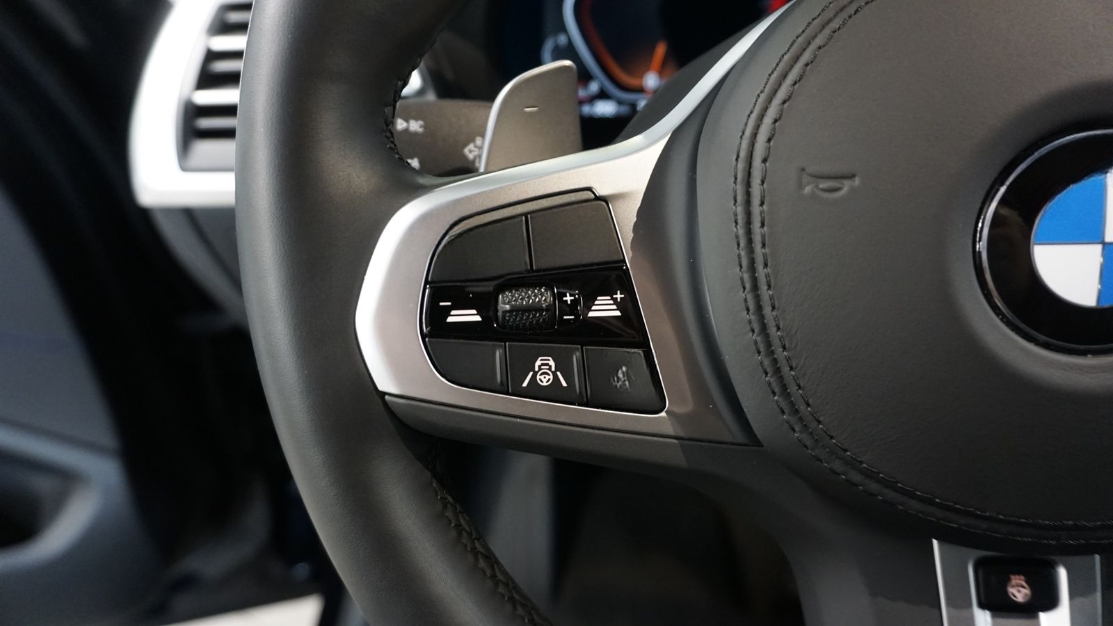 BMW X3 xDrive30i ZA M Sportpaket Head-Up HK HiFi foto 16