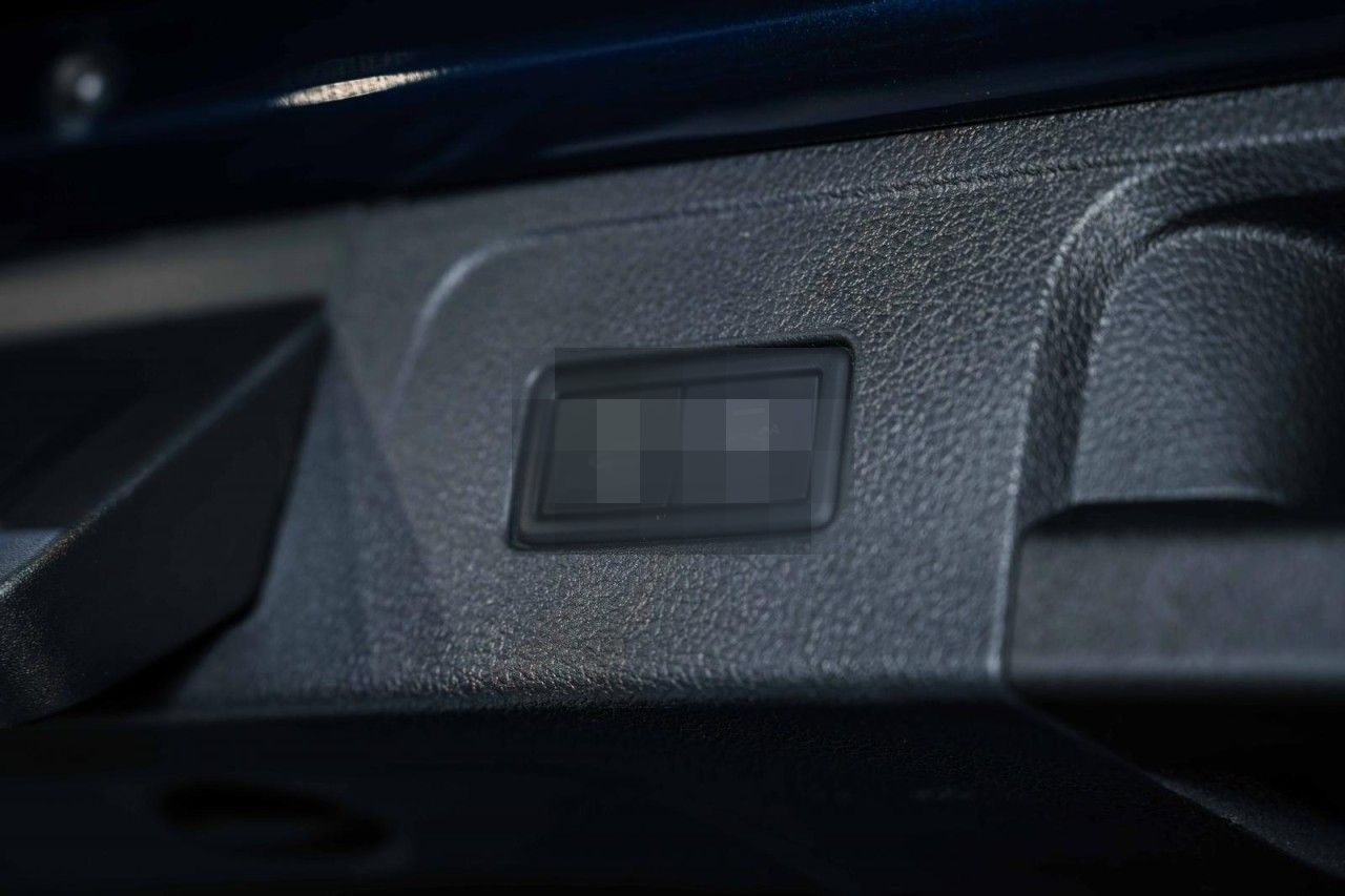 Volkswagen Passat Variant 2.0 TDI DSG 2x R-Line STAHZG H&K foto 17