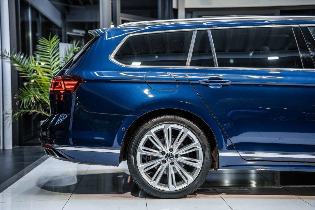 Volkswagen Passat Variant 2.0 TDI DSG 2x R-Line STAHZG H&K foto 8