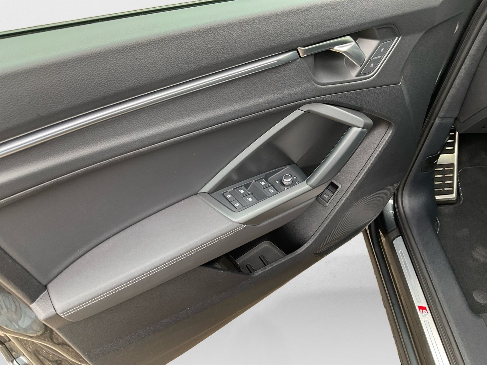 Audi Q3 Sportback 40 TFSI quattro S line PANO NAVI foto 19