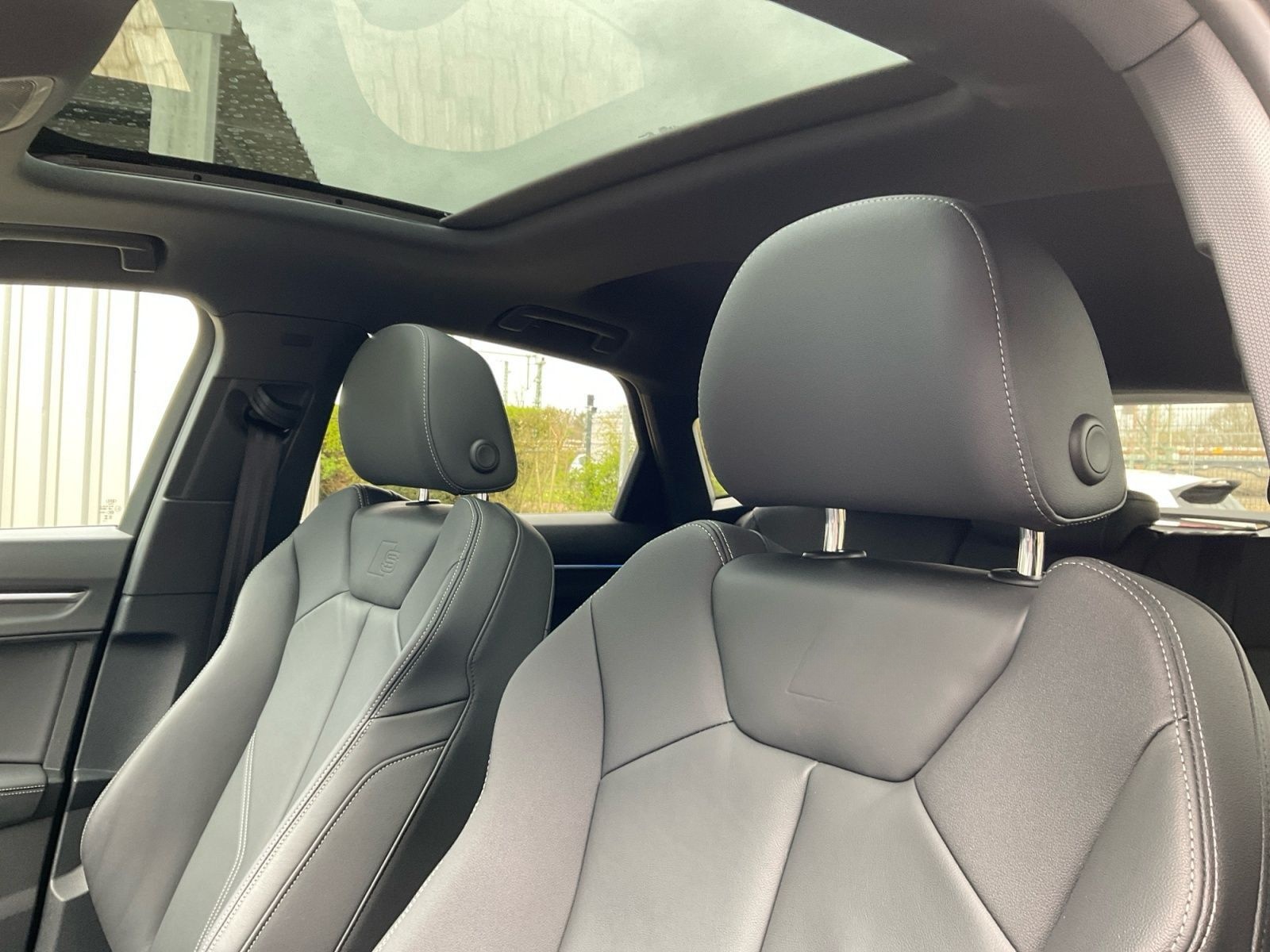 Audi Q3 Sportback 40 TFSI quattro S line PANO NAVI foto 21