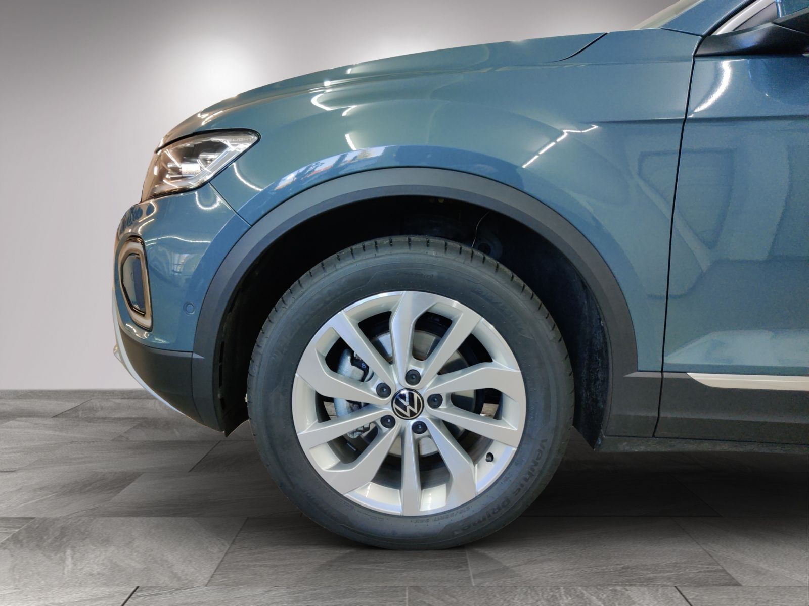 Volkswagen T-Roc Style 1.5 TSI DSG/AHK/Standhz/RFK/03.30Gar foto 16