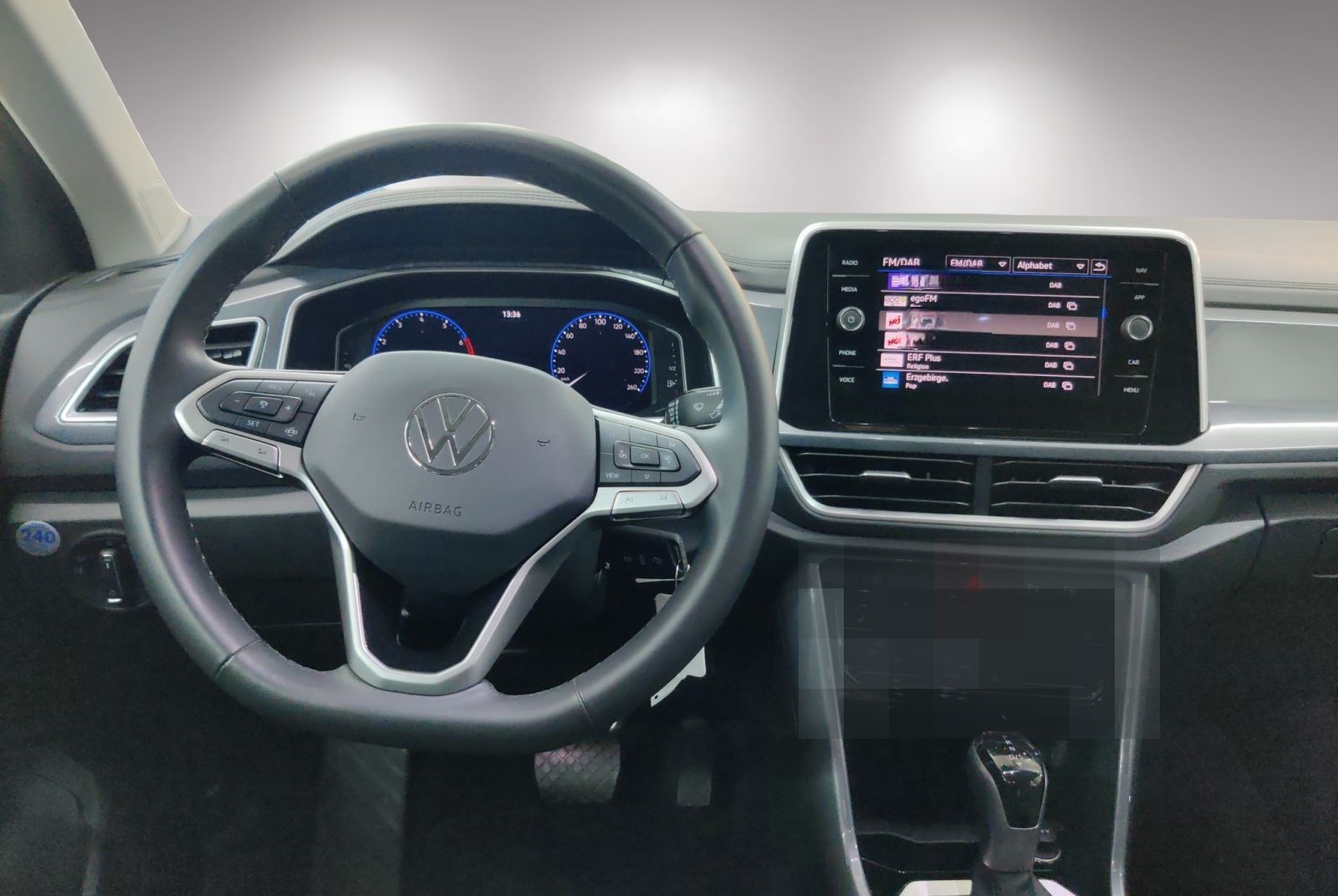Volkswagen T-Roc Style 1.5 TSI DSG/AHK/Standhz/RFK/03.30Gar foto 8