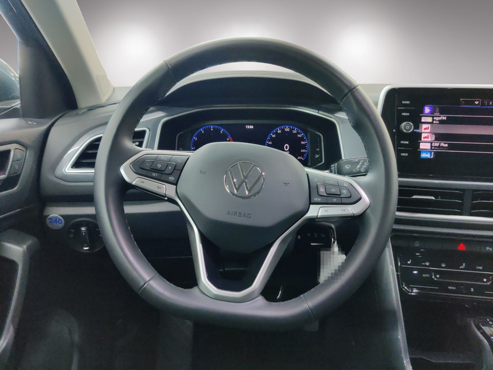Volkswagen T-Roc Style 1.5 TSI DSG/AHK/Standhz/RFK/03.30Gar foto 9