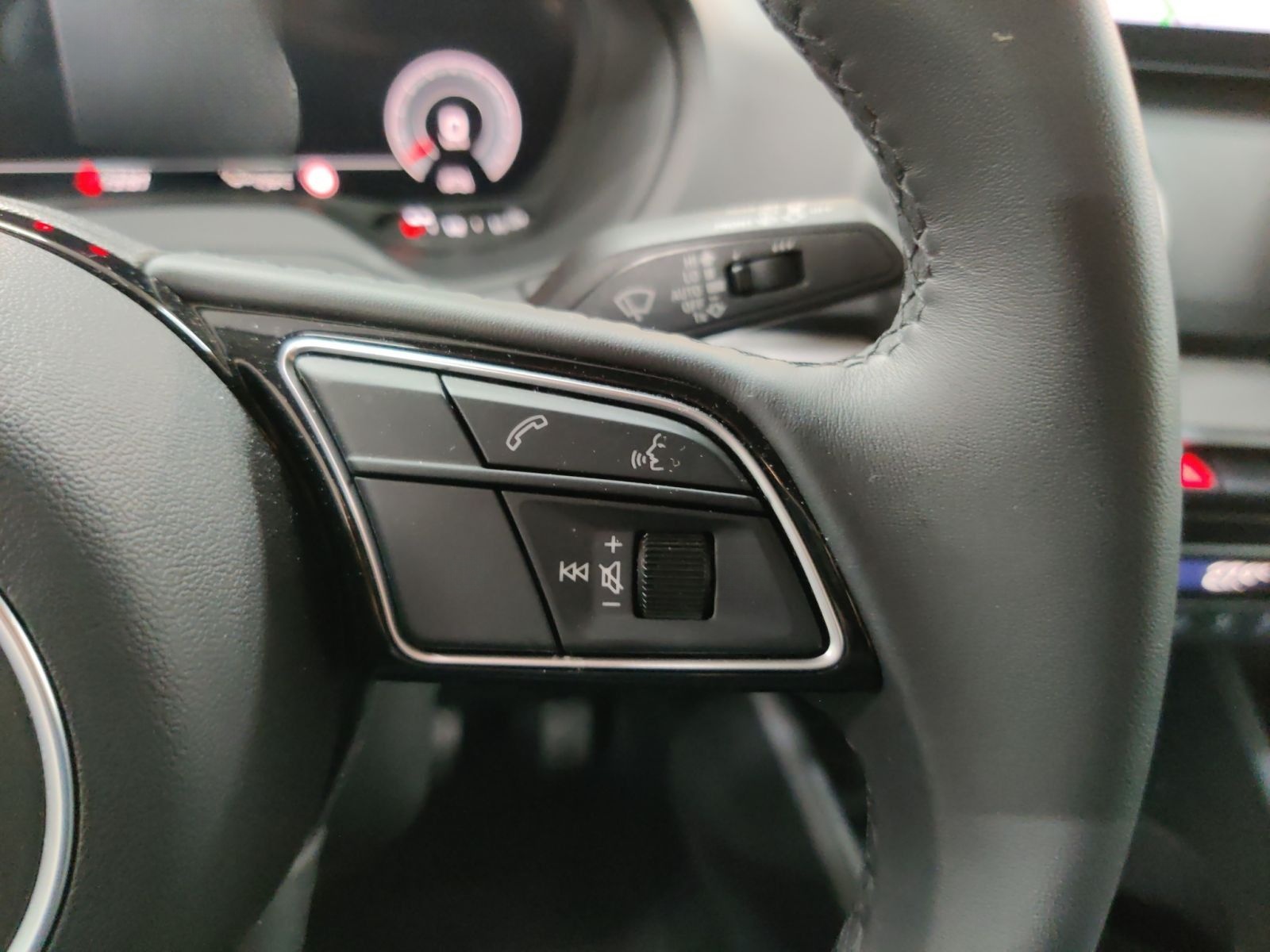 Audi Q2 Advanced 35 TFSI LED/Nav/el.Heckkl/04.30Garan foto 17