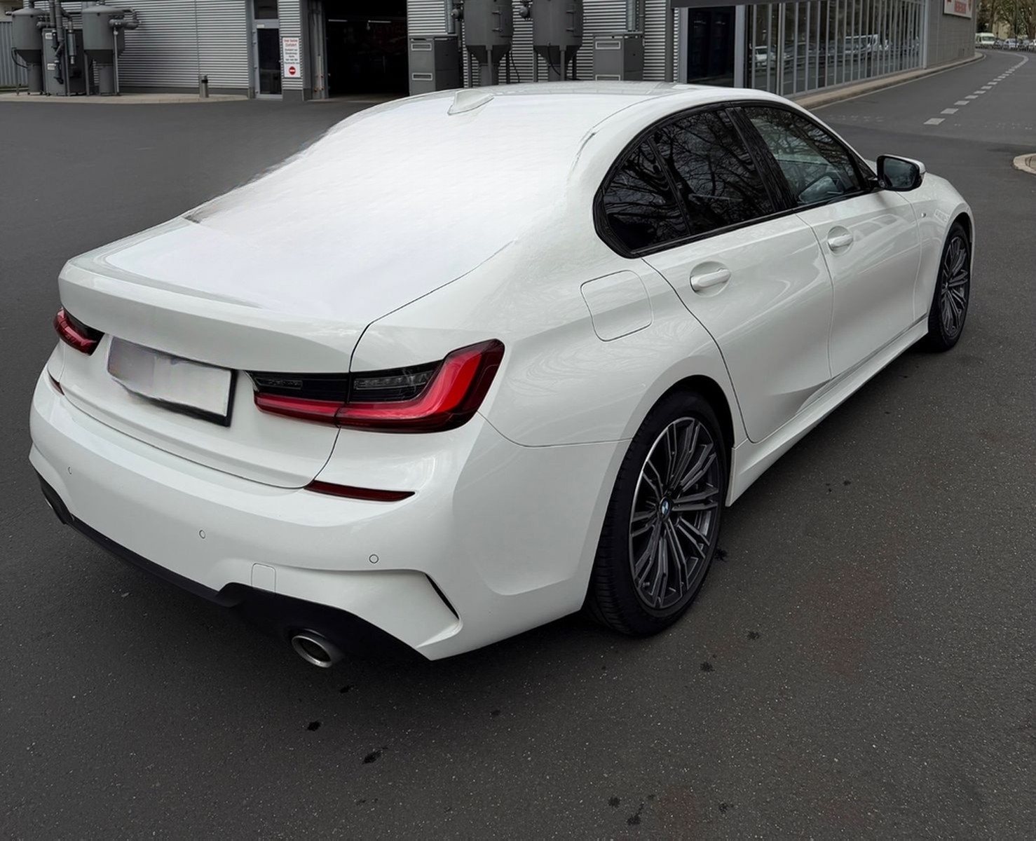 BMW 320i M Sport Automatik M Sport foto 6