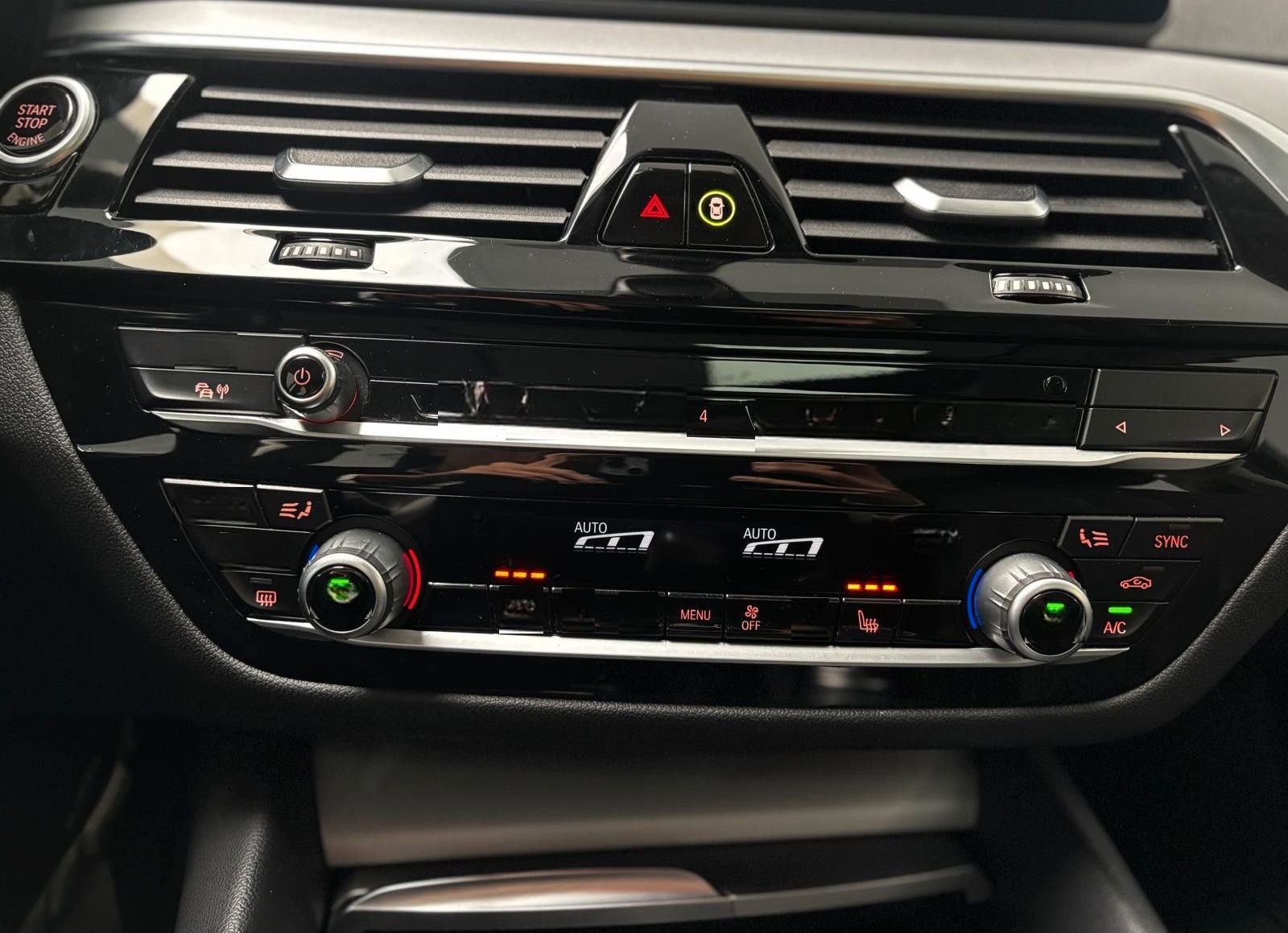 BMW 520d xDrive 1.HAND LED SHD VIRTUELL AHK foto 13