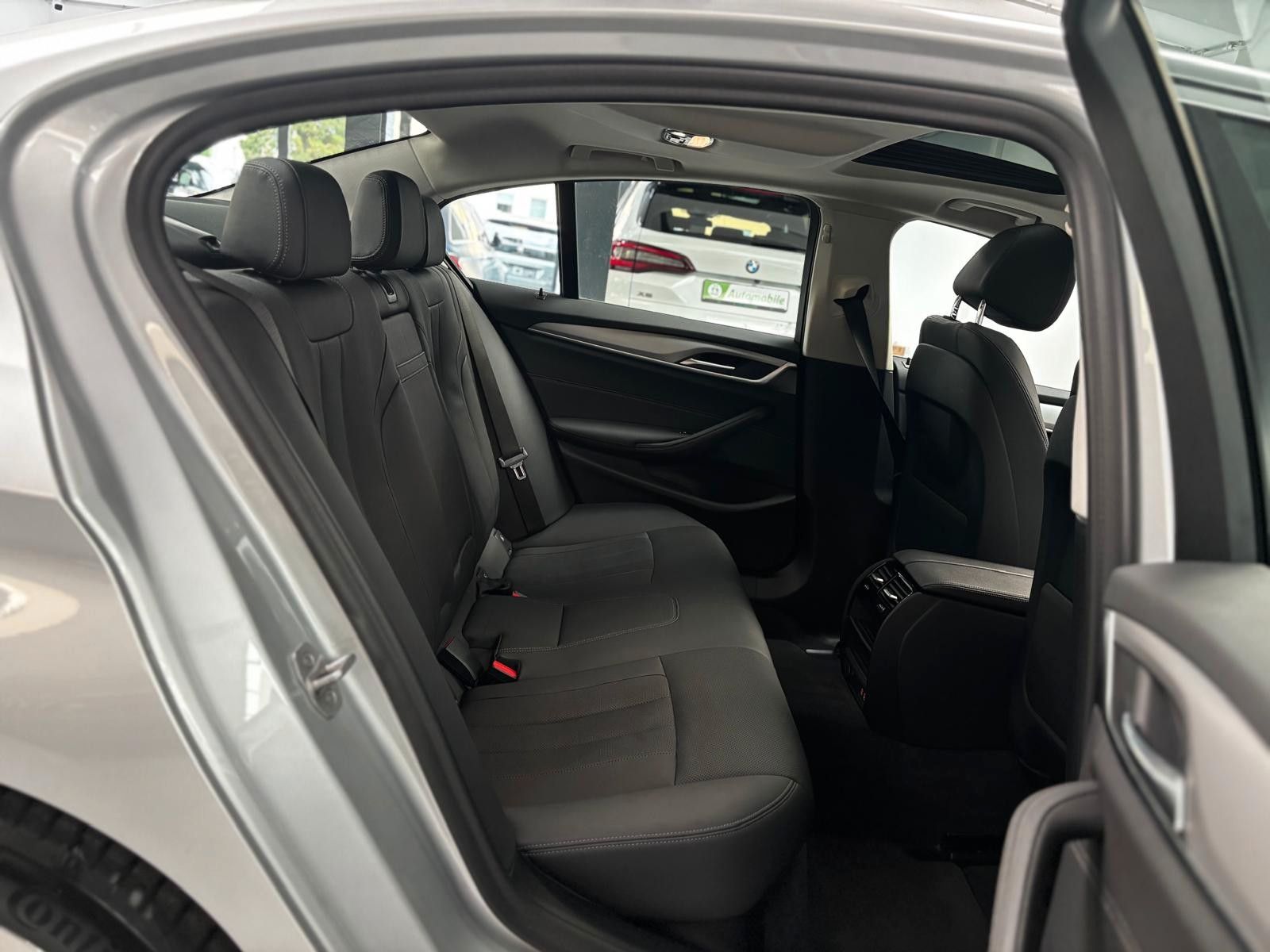 BMW 520d xDrive 1.HAND LED SHD VIRTUELL AHK foto 21