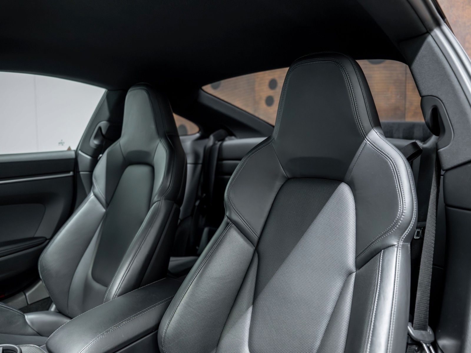 Porsche 911 Carrera 4S *18-WEG*H.ACHSLENKUNG*SITZBELÜFT* foto 20