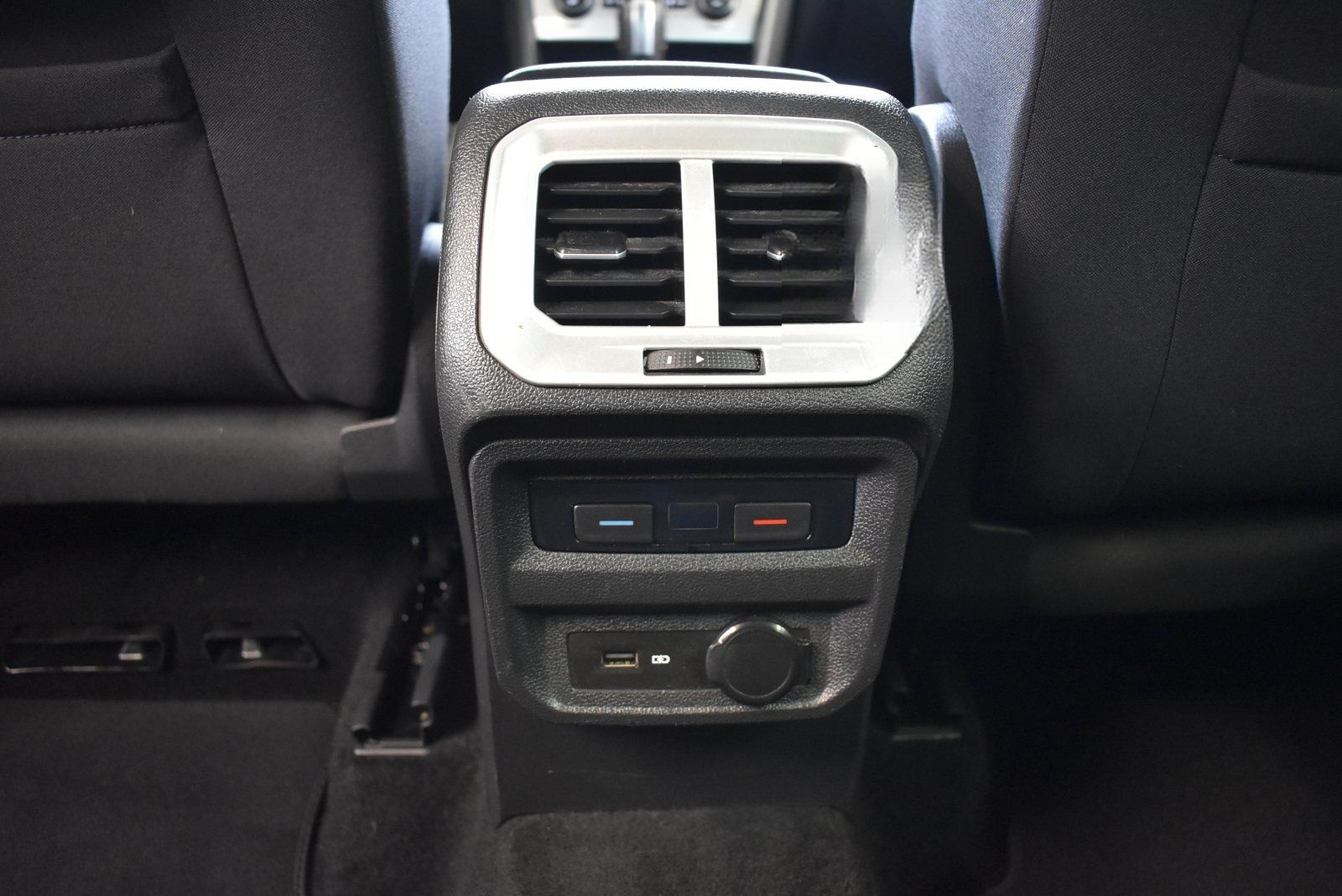 Volkswagen Tiguan 2.0TDI Comfortline DSG Navi*Klima*PDC foto 11