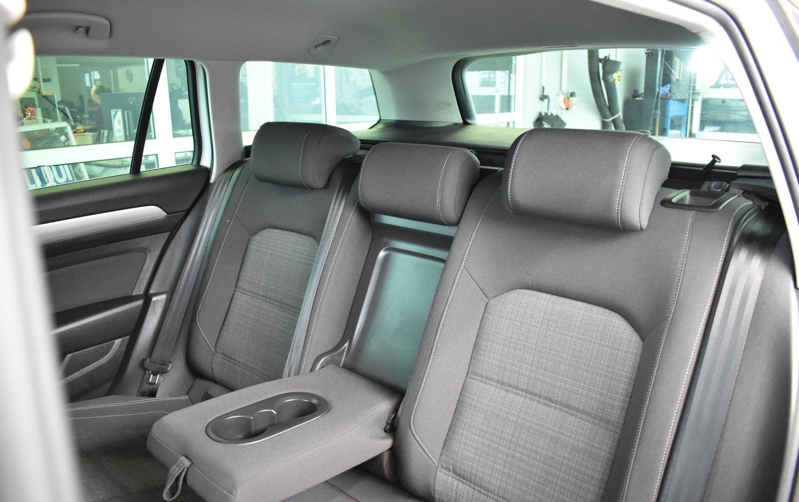 Volkswagen Passat Variant 2.0 TDI Busines DSG* Standheizung foto 17