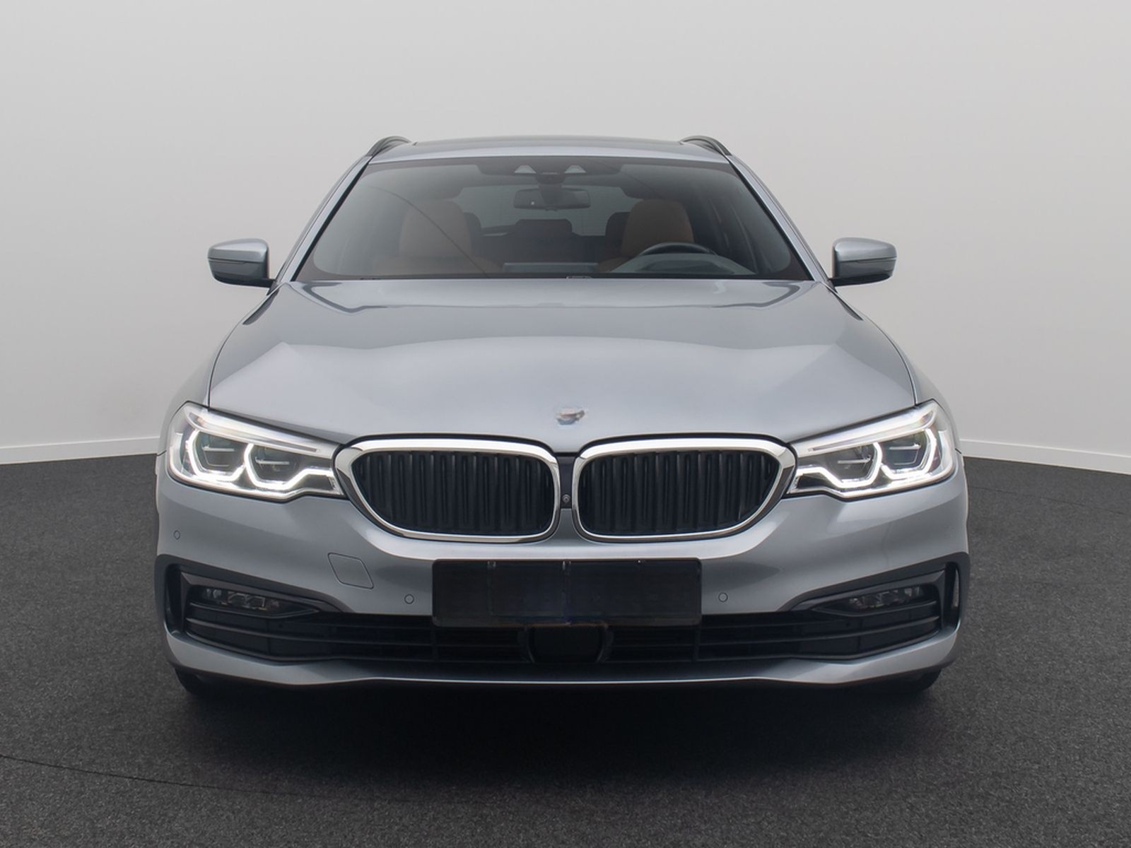 BMW 540d xD SportLine 360°HUD AHK DispKey SoftCl H/K foto 2
