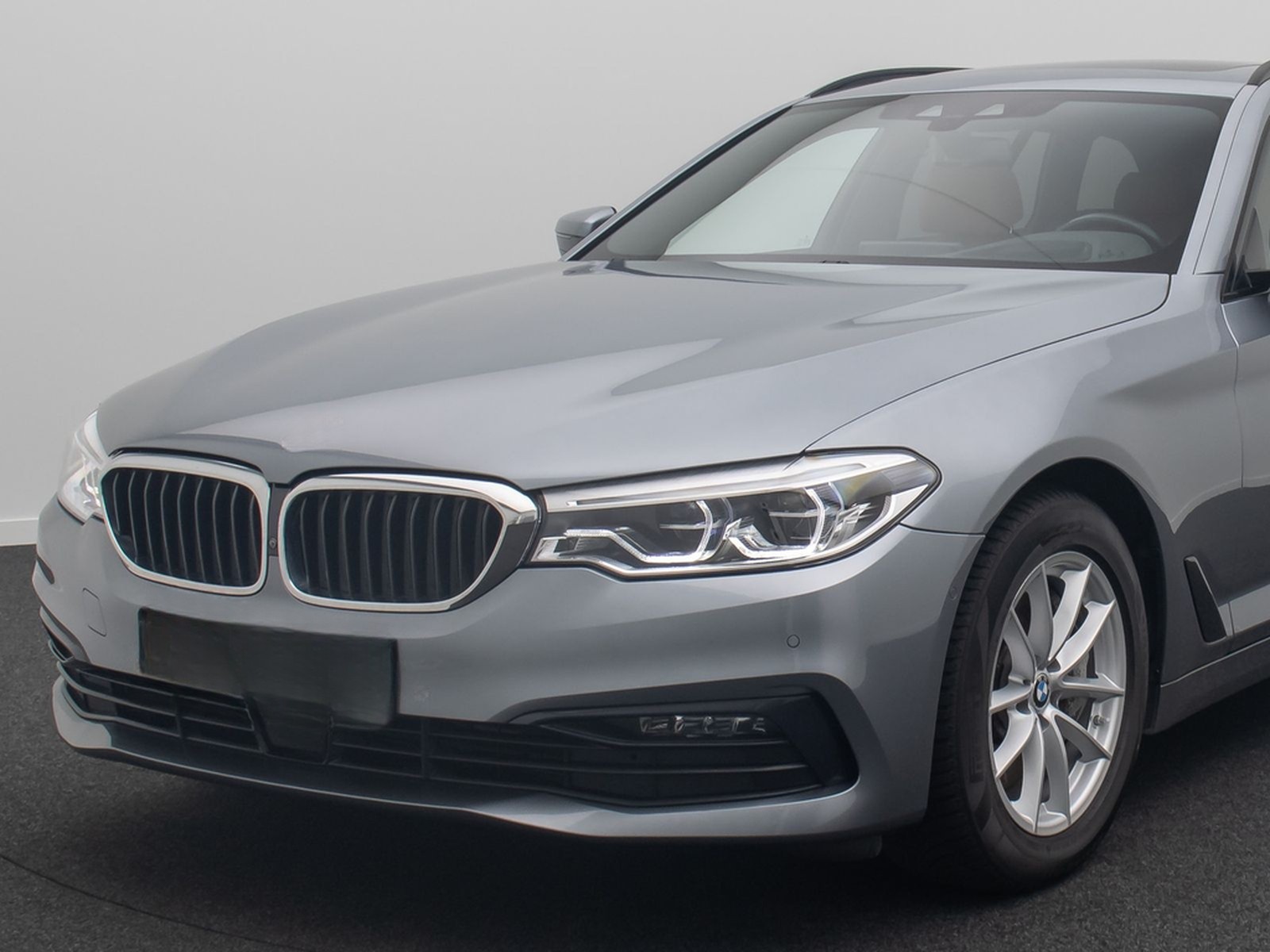 BMW 540d xD SportLine 360°HUD AHK DispKey SoftCl H/K foto 19
