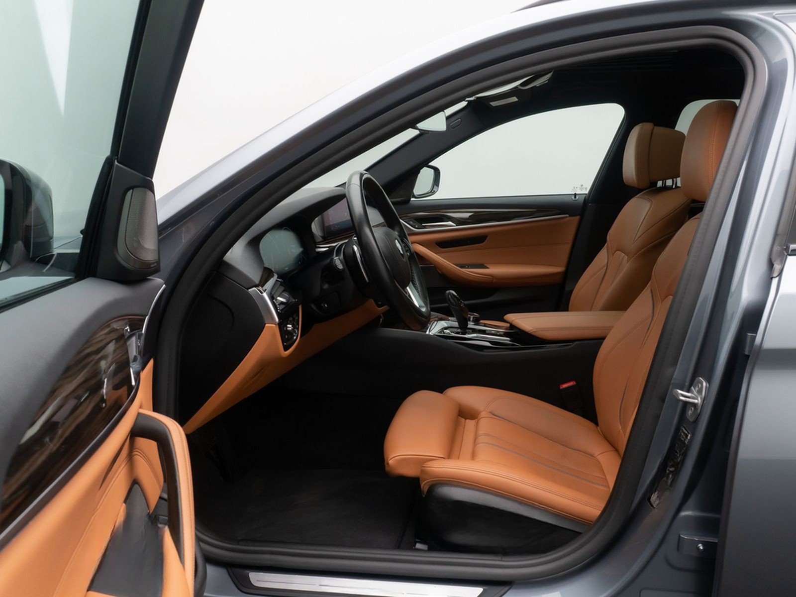 BMW 540d xD SportLine 360°HUD AHK DispKey SoftCl H/K foto 21