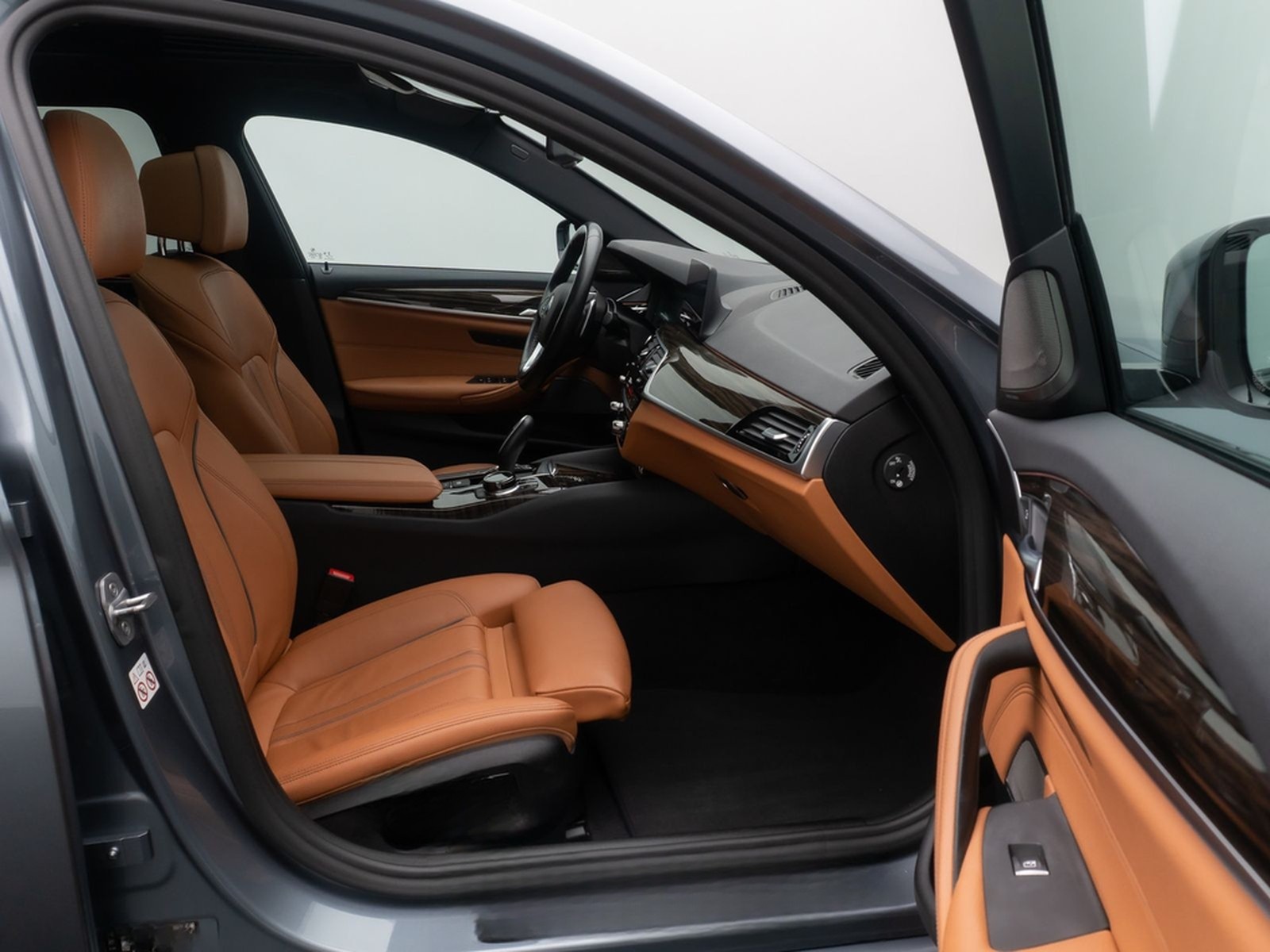 BMW 540d xD SportLine 360°HUD AHK DispKey SoftCl H/K foto 26