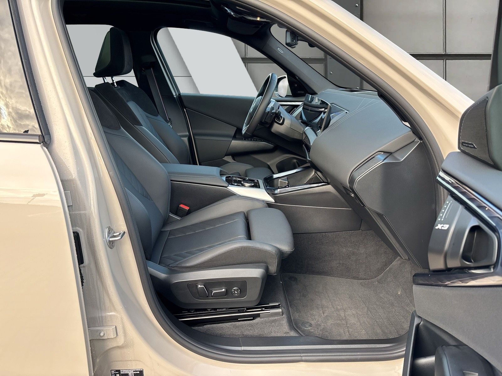 BMW X3 40d xDrive M Sport Pro*AHK*21*Pano*H&K*360* foto 9
