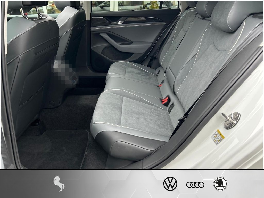 Volkswagen Passat Variant 1.5 e-TSI Business VOLL !! 3300Km foto 14