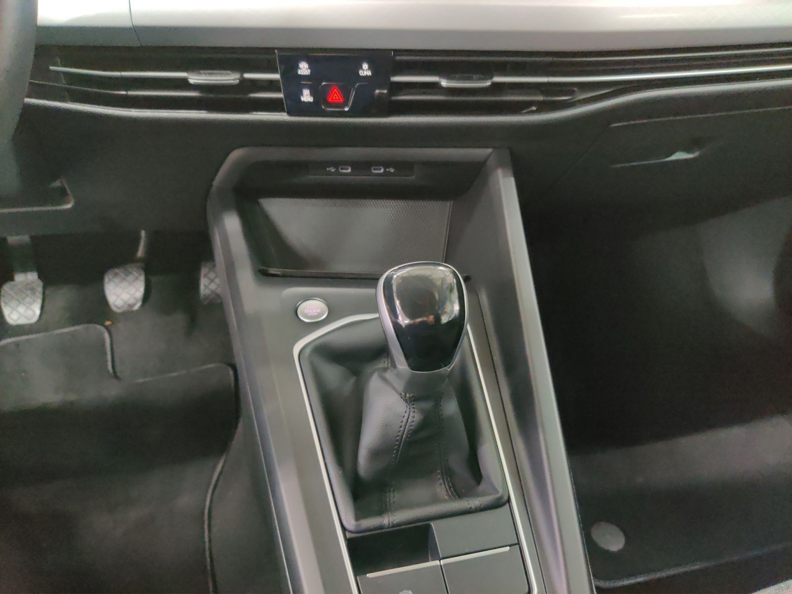 Volkswagen Golf Variant Life 1.5 TSI AHK/LED/TravelA./Navi foto 12