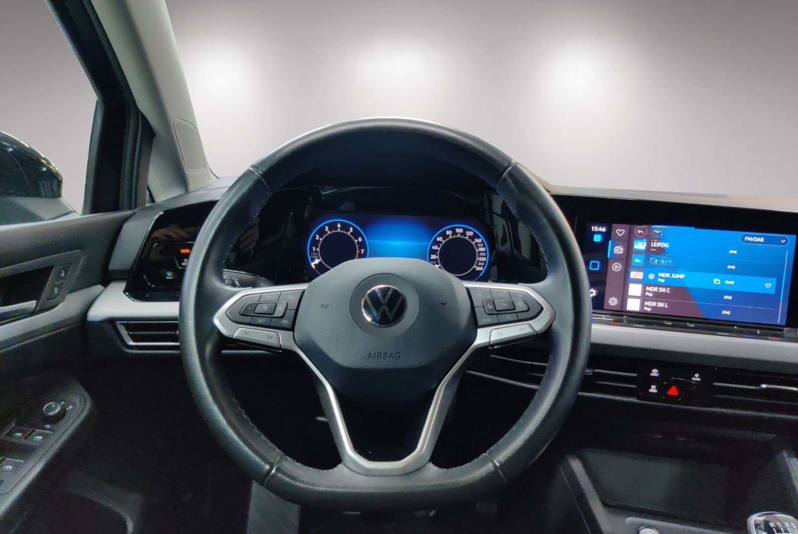 Volkswagen Golf Variant Life 1.5 TSI AHK/LED/TravelA./Navi foto 9