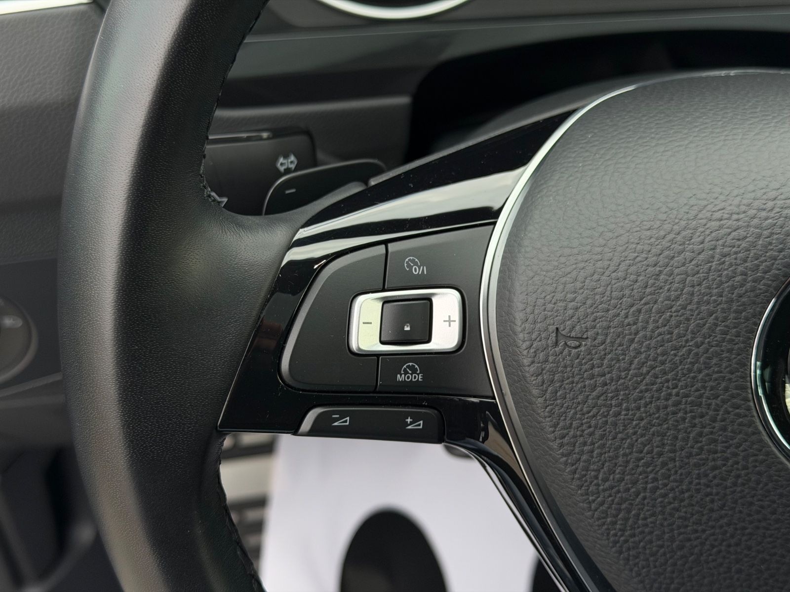 Volkswagen Tiguan 1.4 TSI DSG Sound*ACC*PANO*AHK*KAMERA*1-H foto 18