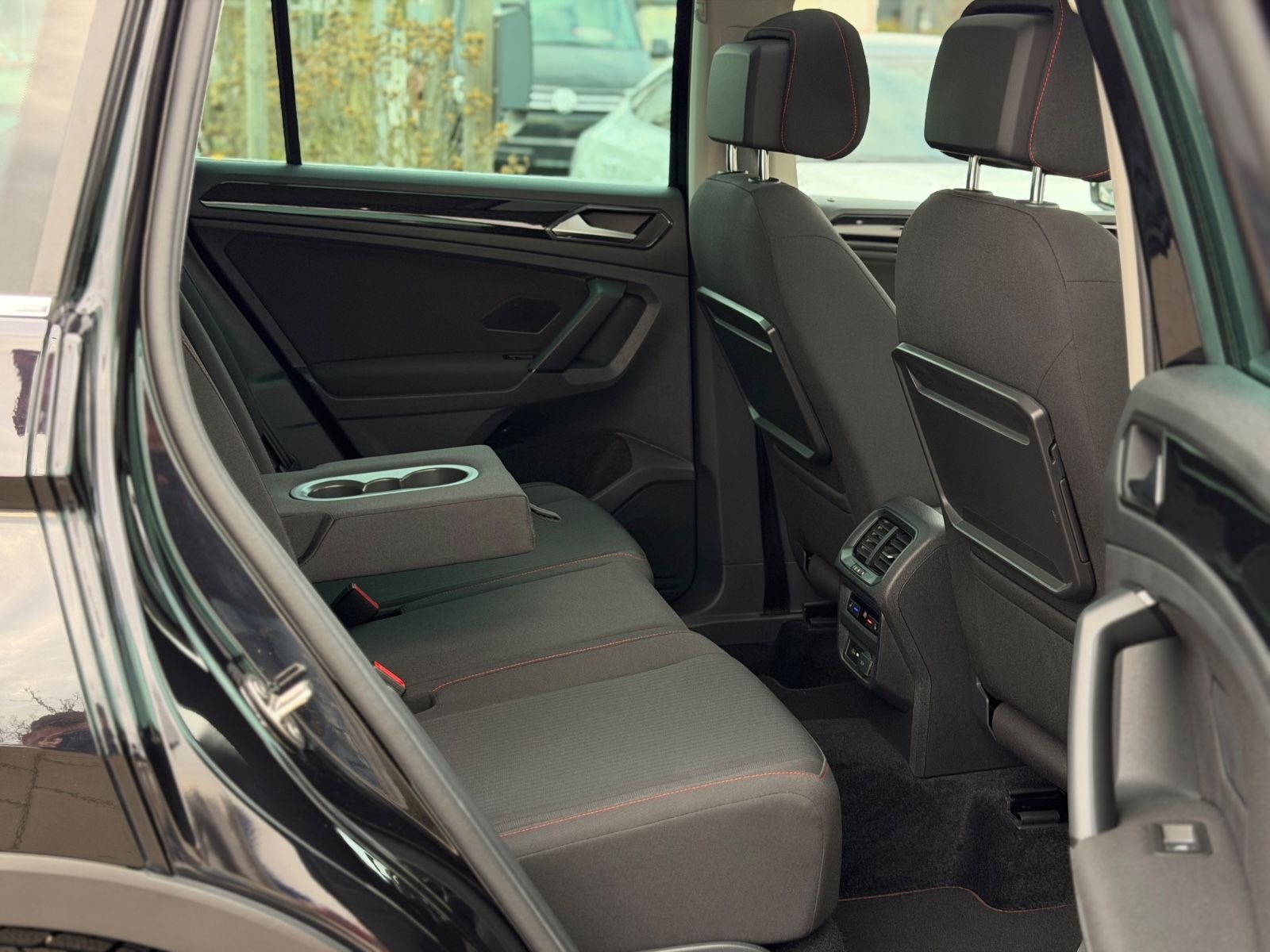 Volkswagen Tiguan 1.4 TSI DSG Sound*ACC*PANO*AHK*KAMERA*1-H foto 43