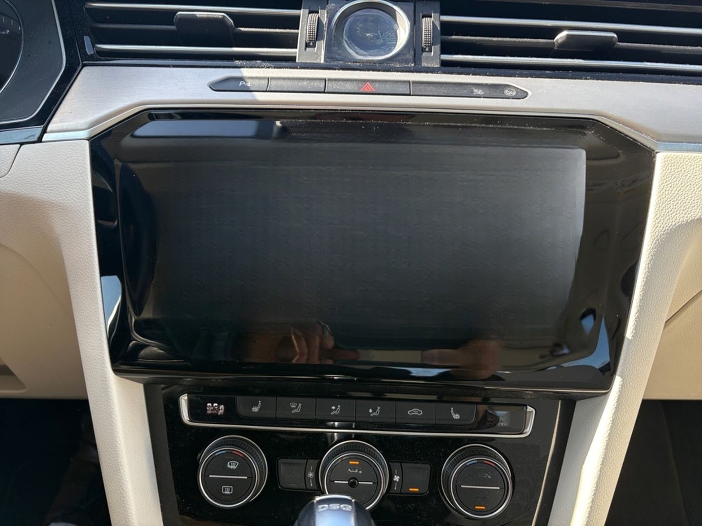Volkswagen Passat 1.4 TSI DSG Highline *Alcantara*Navi*PDC* foto 16