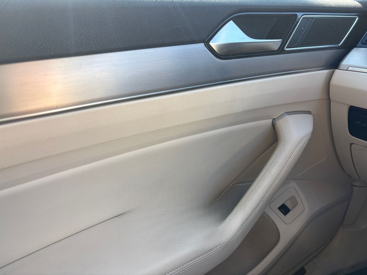 Volkswagen Passat 1.4 TSI DSG Highline *Alcantara*Navi*PDC* foto 23