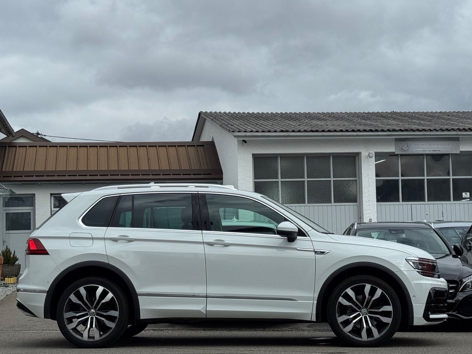 Volkswagen Tiguan 2.0 R-Line 4Motion*DSG*GARANTIE foto 2