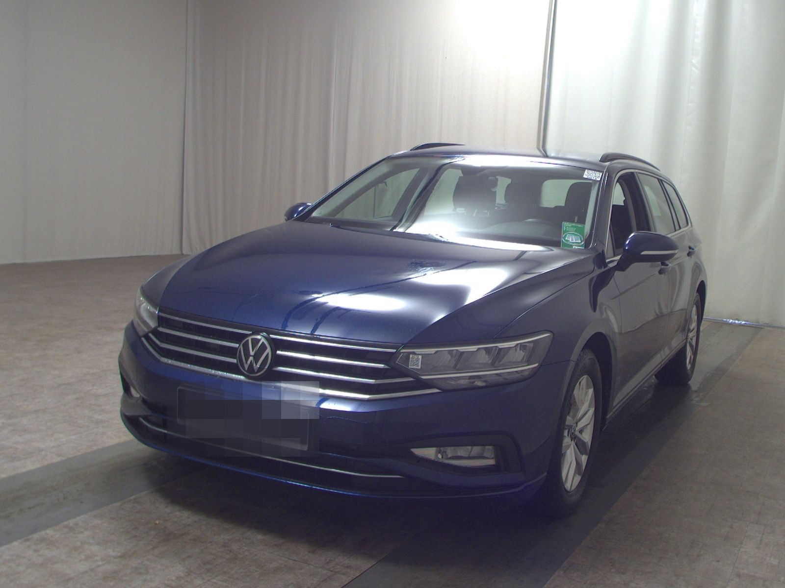 Volkswagen Passat Var. 2.0 TDI Business Navi LED H-K RfK foto 2