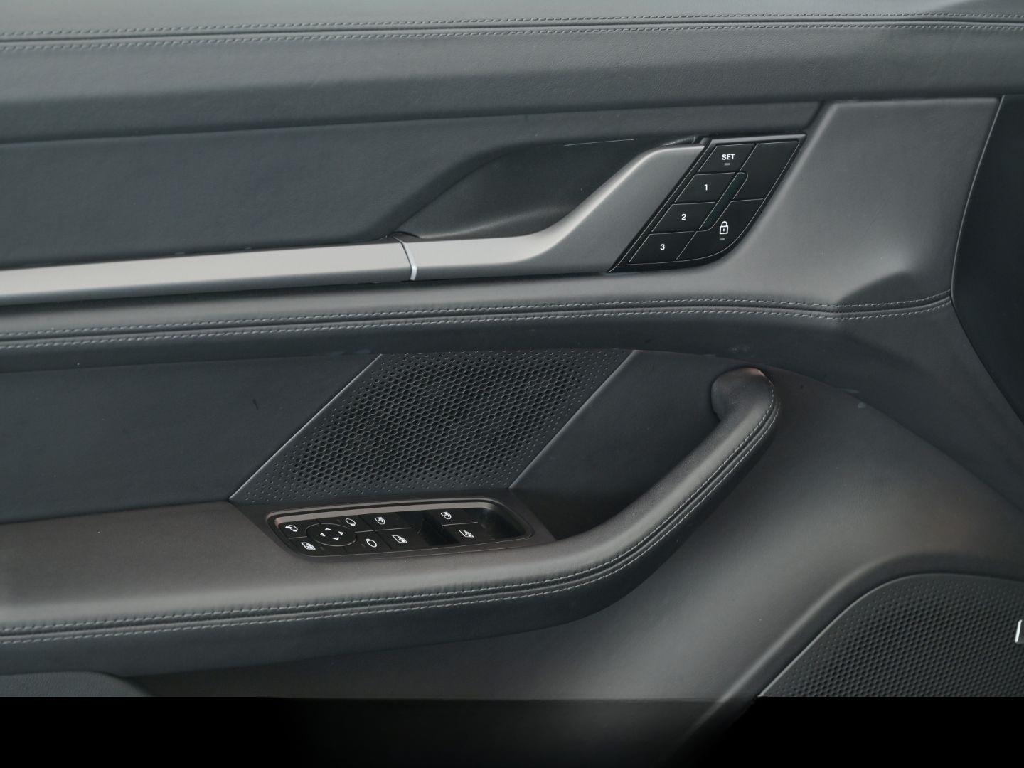 Porsche Taycan 4 Cross Turismo 21'' OFFROAD Beifahrer HD foto 13