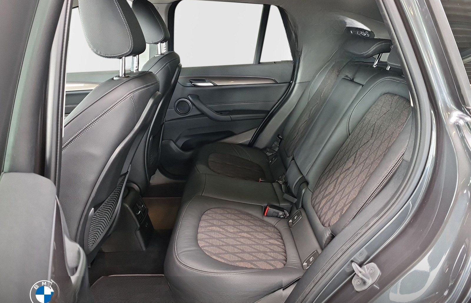 BMW X1 xDrive25e xLine DAB LED Navi Tempomat AHK Shz foto 13