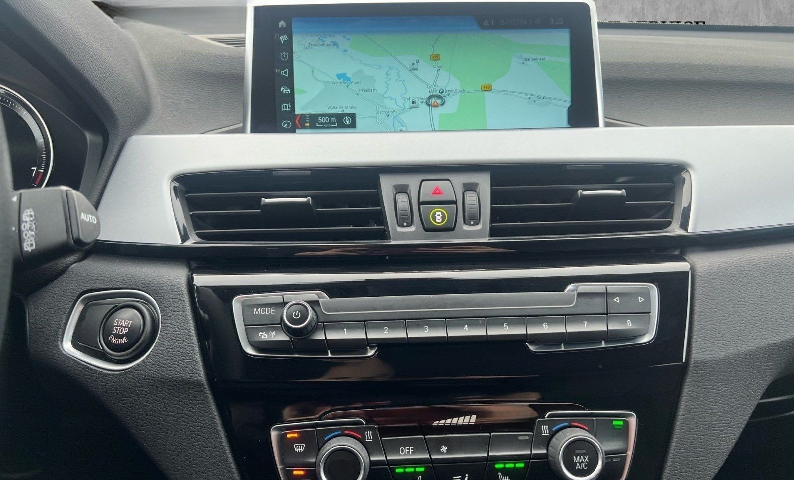 BMW X1 sDrive18i ANHÄNGEKUPPLUNG DAB NAVI UVM. foto 11