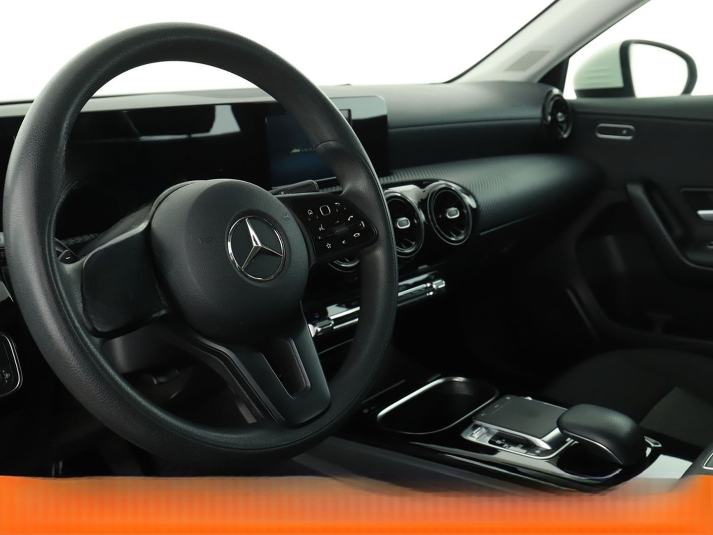 Mercedes-Benz A 200 Aut.*NAVI*PDC*SHZ*TEMPO*KLIMA*MBUX* foto 11