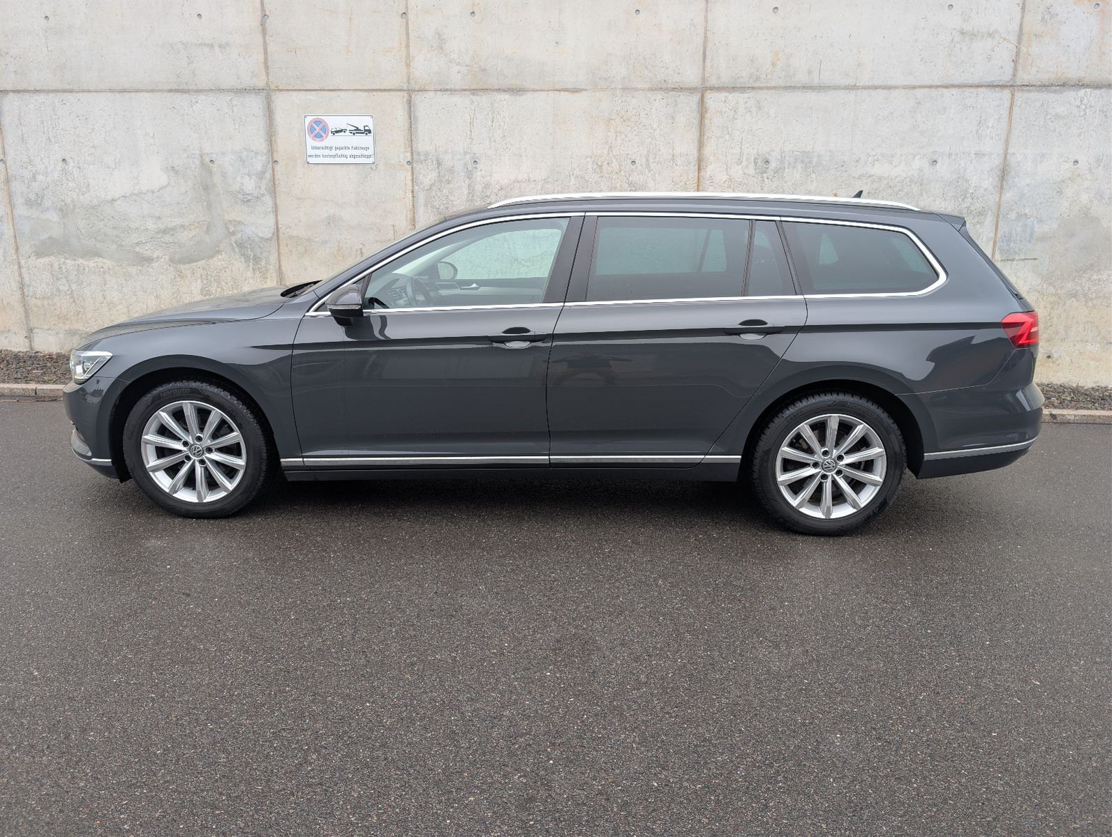 Volkswagen Passat Variant Highline 2,0TDI 4Motion DSG Pano foto 4