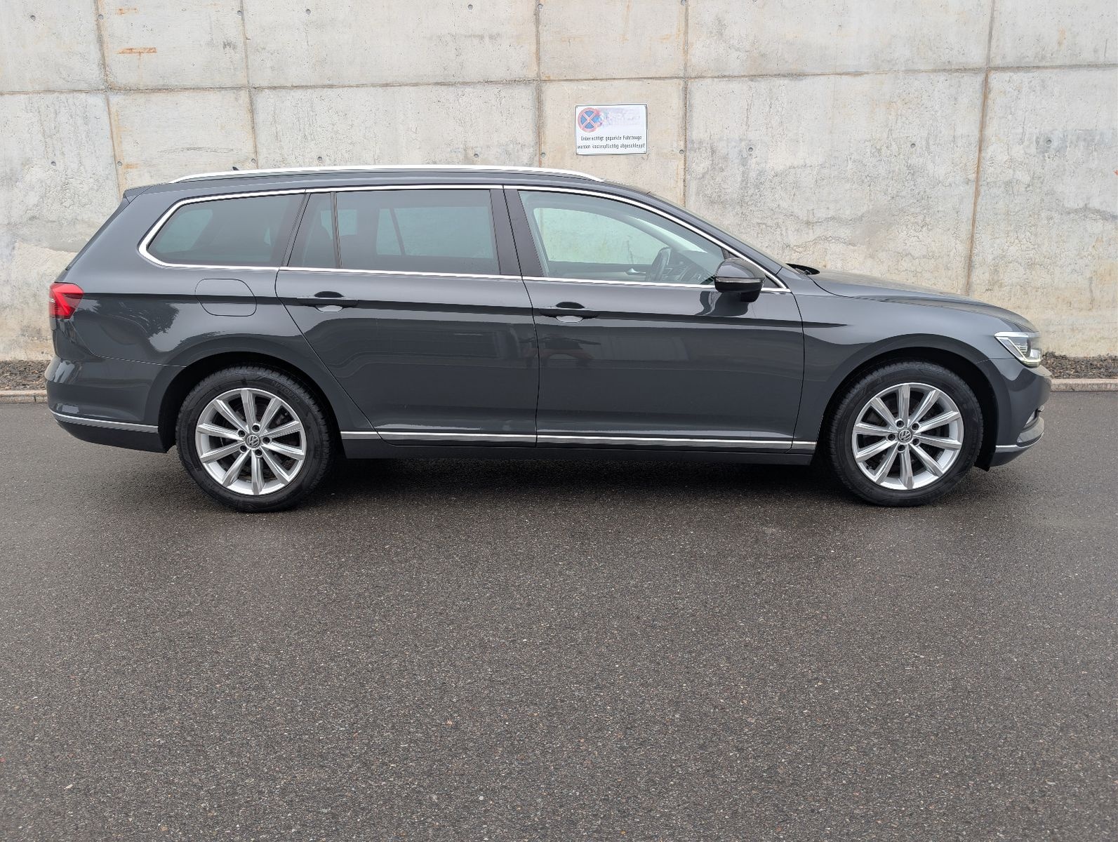 Volkswagen Passat Variant Highline 2,0TDI 4Motion DSG Pano foto 9