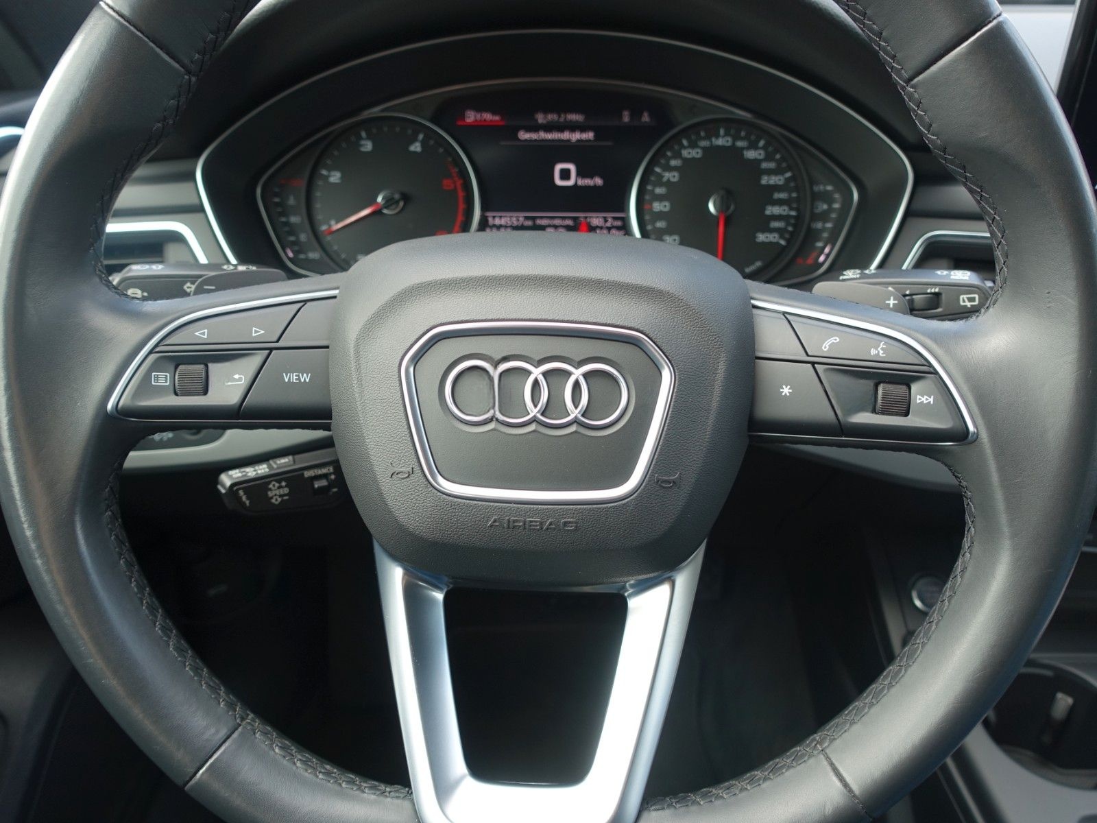 Audi A4 Avant 40 TDI advanced Leder Navi Tempomat AHK foto 14