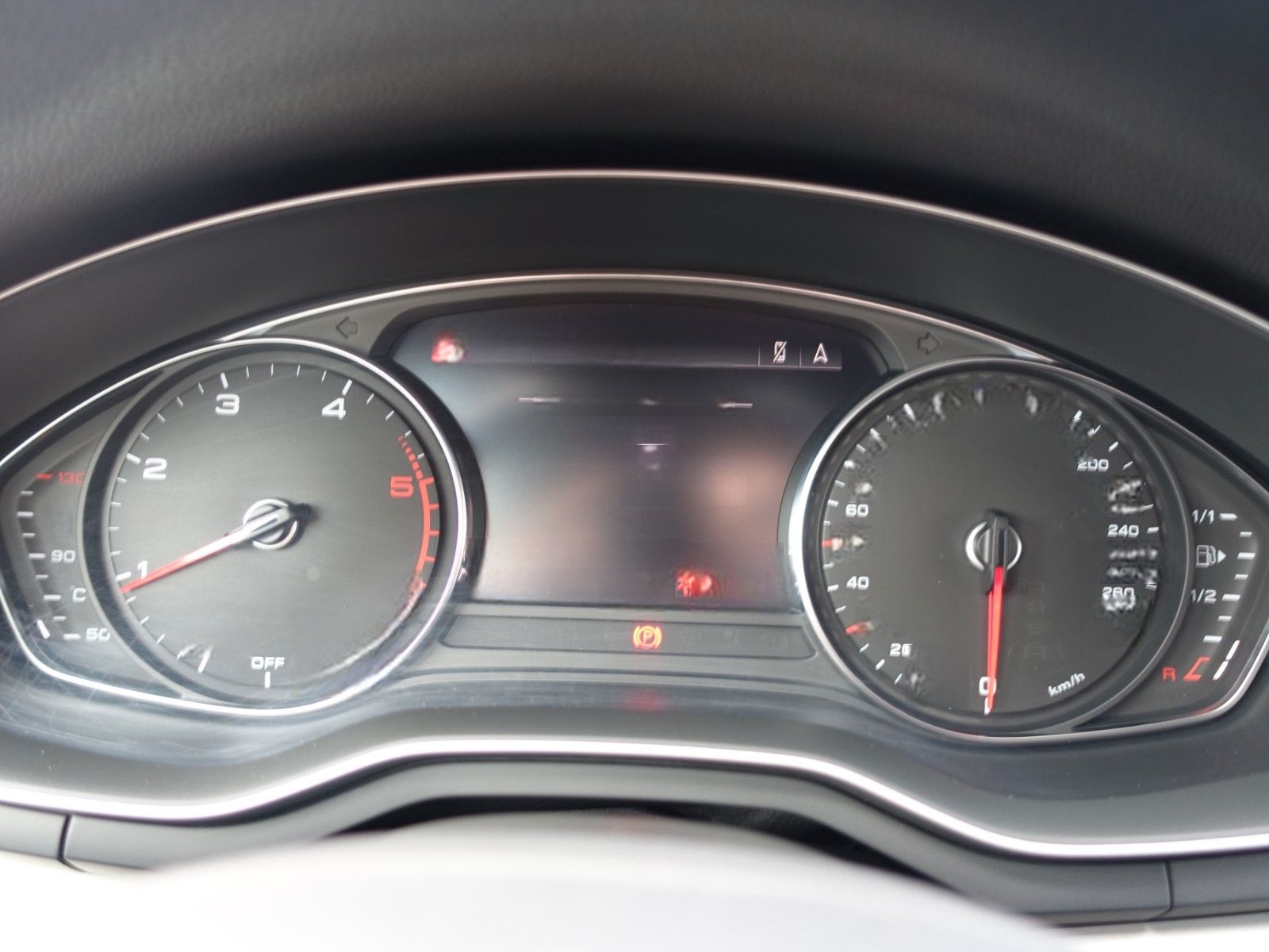 Audi A4 Avant 40 TDI advanced Leder Navi Tempomat AHK foto 17