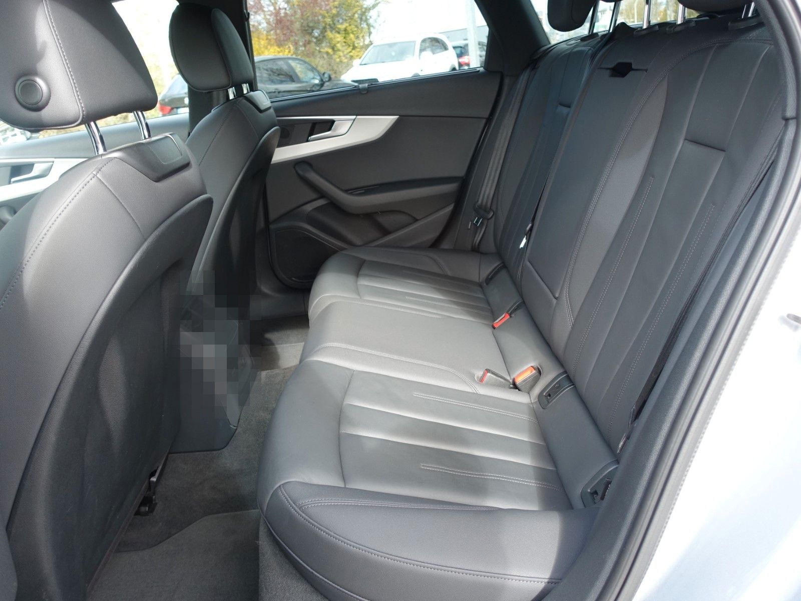 Audi A4 Avant 40 TDI advanced Leder Navi Tempomat AHK foto 22