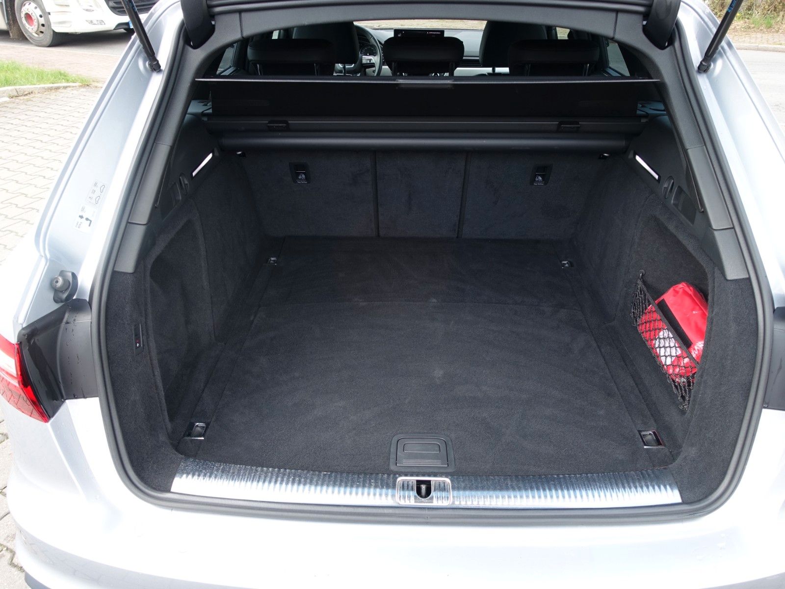 Audi A4 Avant 40 TDI advanced Leder Navi Tempomat AHK foto 7