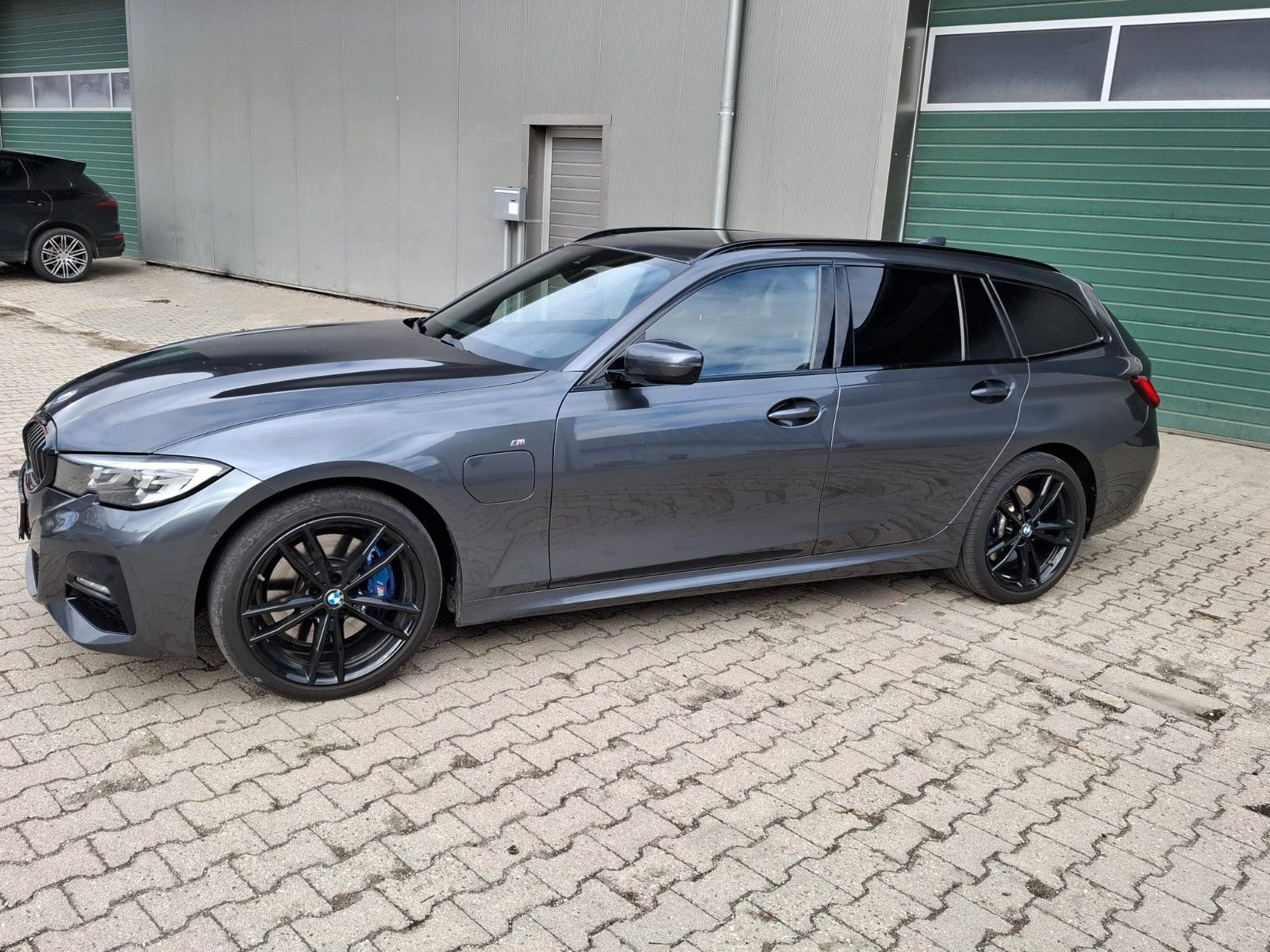 BMW 330 3 Touring 330 e xDrive M Sport,PANO,LED foto 3