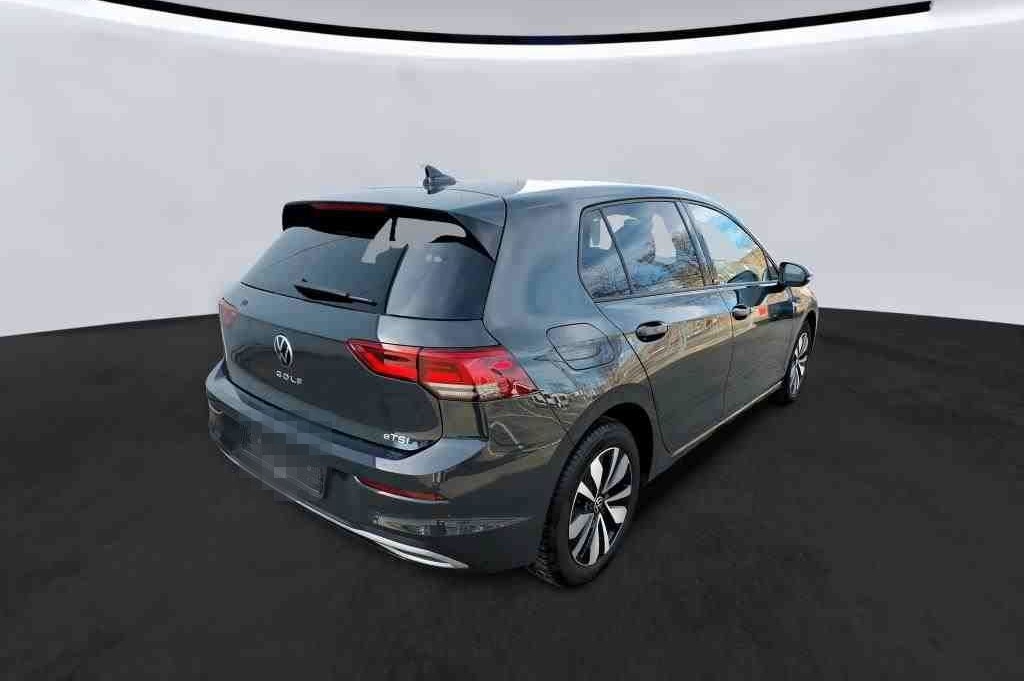 Volkswagen Golf VIII 1.0 eTSI Move DSG Navi Einparkh Digtal foto 2